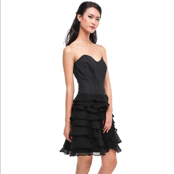 Karen Miller Black Ruffled Dress Size Medium - Picture 2 of 15